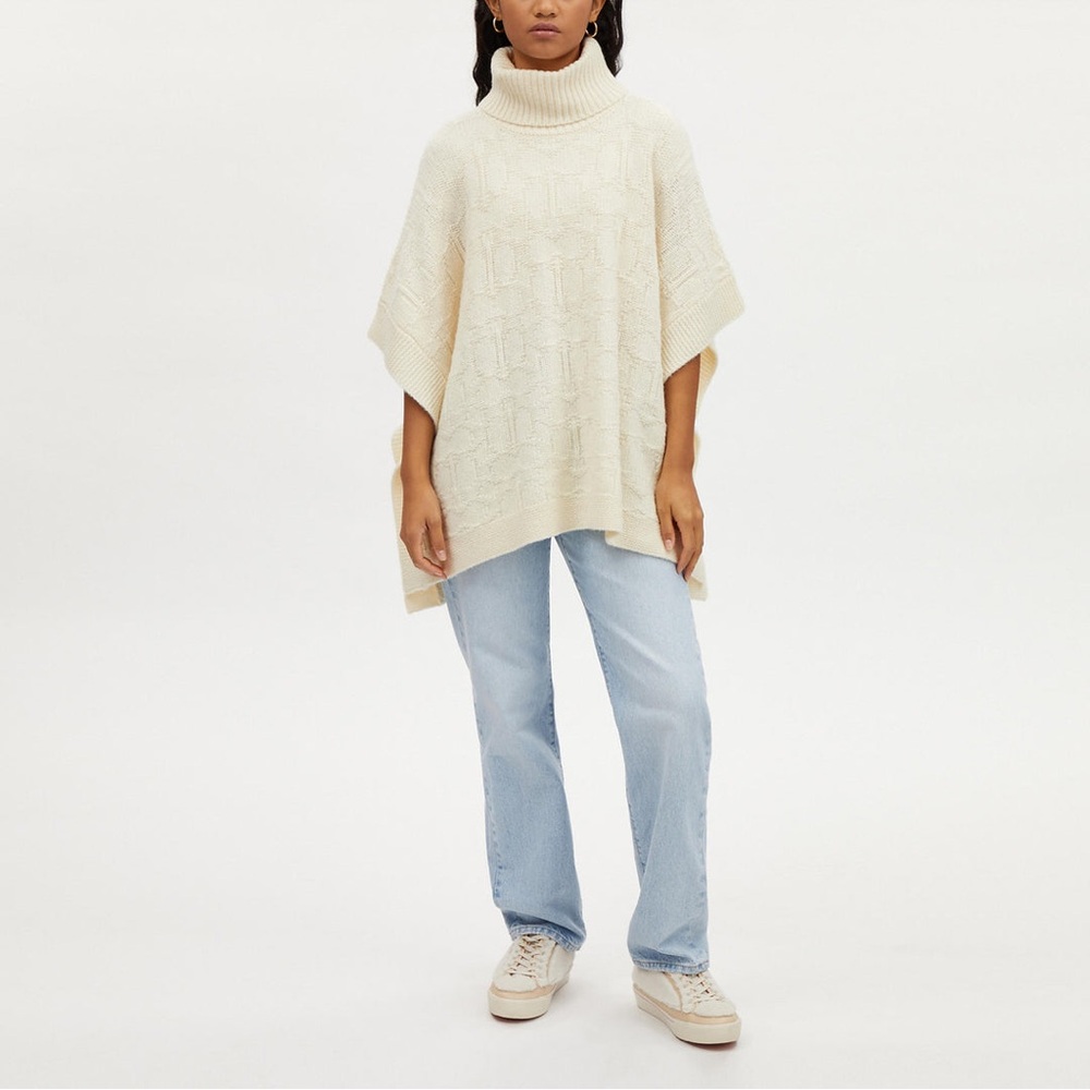 NWT Coach Signature Rare Ivory Wool Blend Poncho Sweater Turtleneck Size M/L